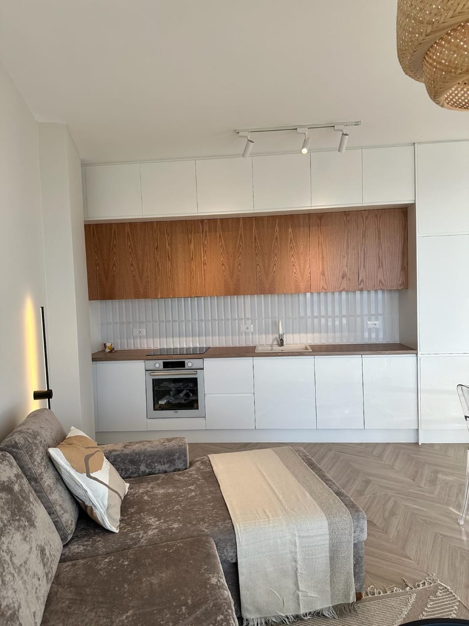 Kitchen or kitchenette, Living room, Seating area
