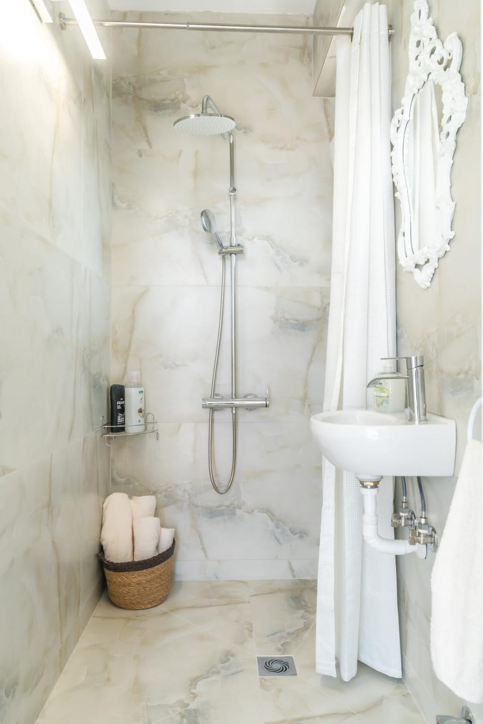 Shower, Bathroom