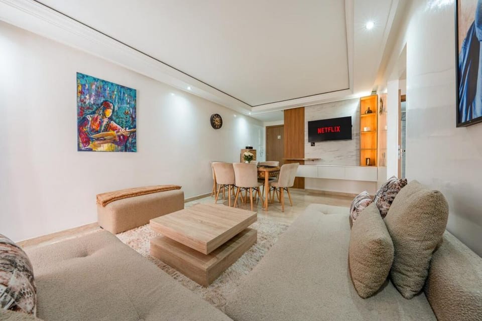 Luxury Apartment with Pool, Hammam & Gym Guéliz 11 Apartment in Marrakesh