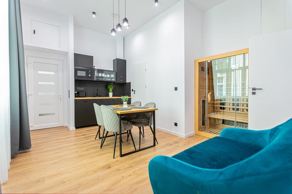 Kitchen or kitchenette, Living room, Seating area, Dining area, stove
