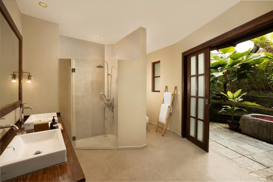 Bathroom, Bath