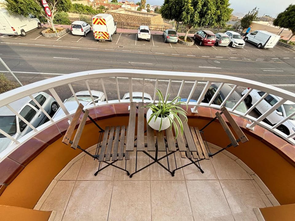 Balcony/Terrace, Parking