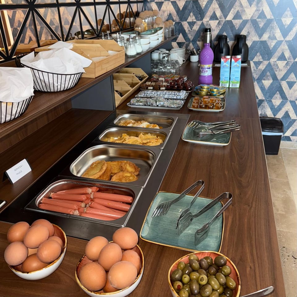 Food and drinks, Breakfast, Buffet breakfast