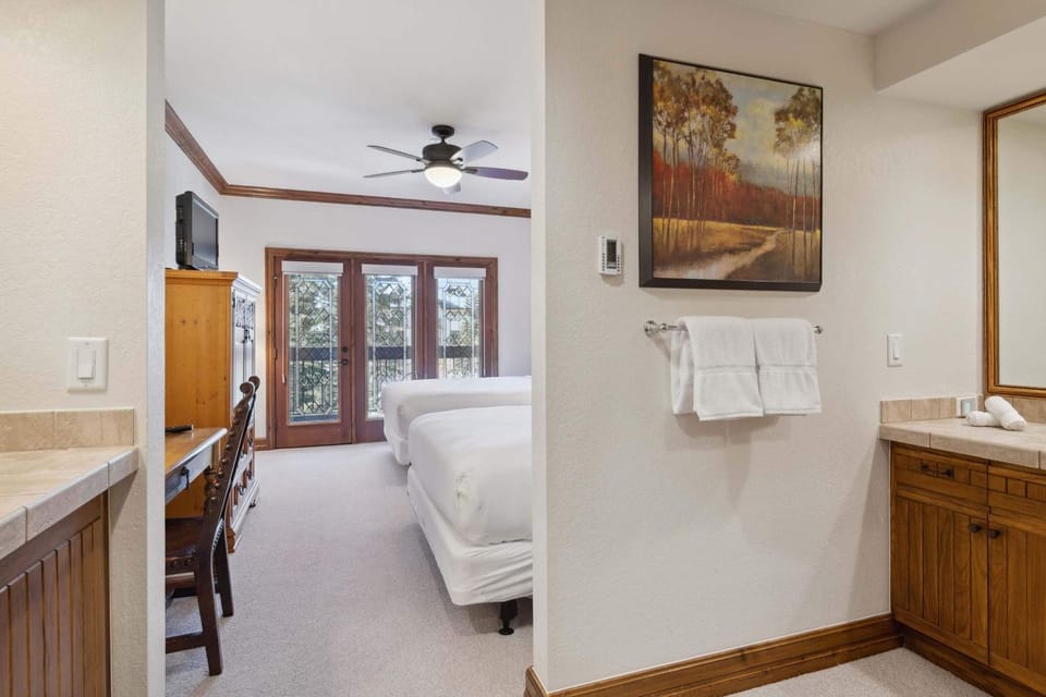 The Charter at Beaver Creek C125 Hotel in Beaver Creek