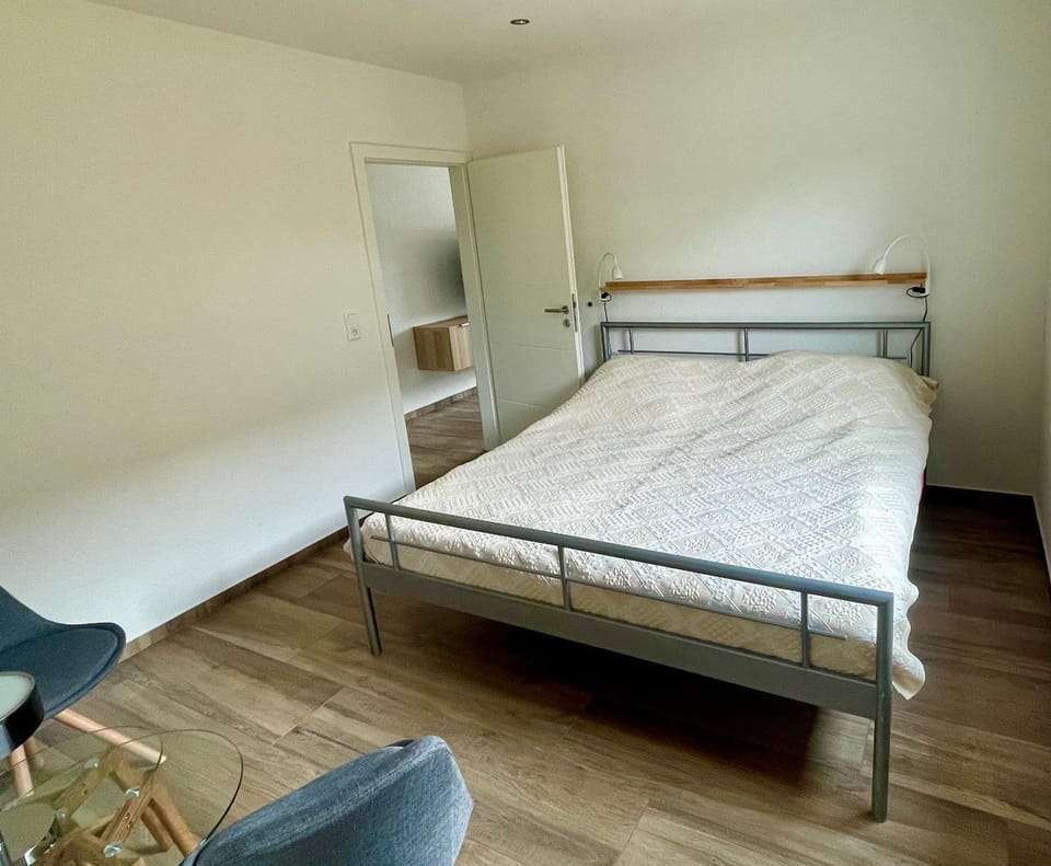 Bed, Photo of the whole room, Bedroom, wardrobe