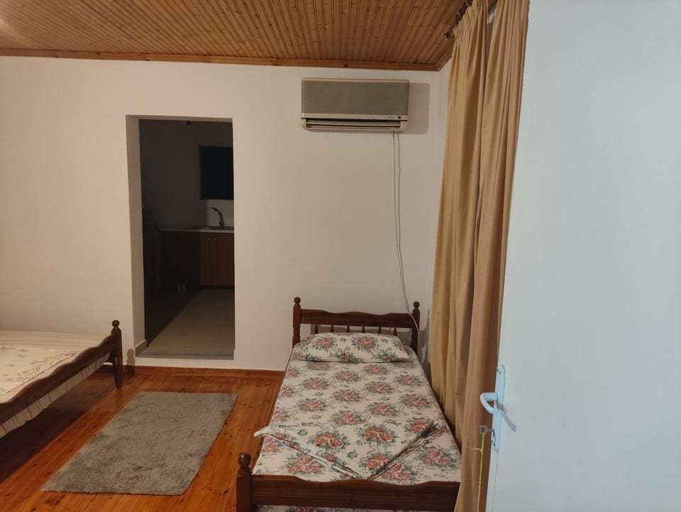 Relaxhouse House in Vlorë County, Albania