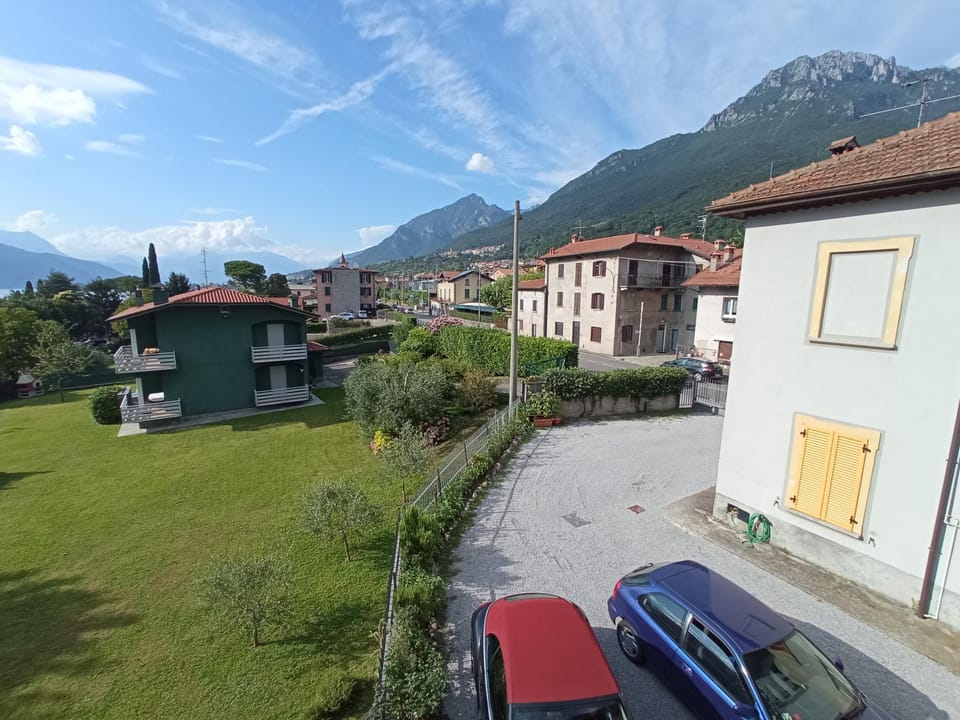Property building, Neighbourhood, Mountain view, Street view, Parking