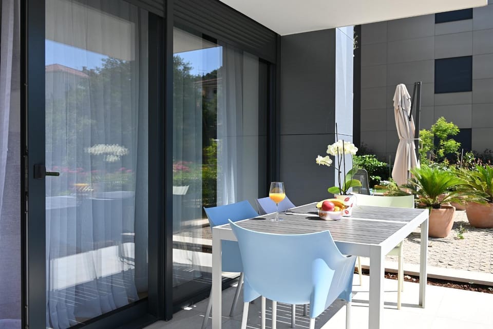 Balcony/Terrace, Balcony/Terrace