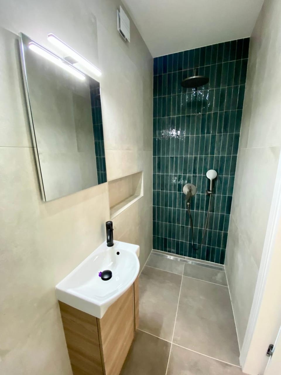 Spacious, Newly Renovated, Pula Rooftop Apartment with Marina Views Apartment in Pula