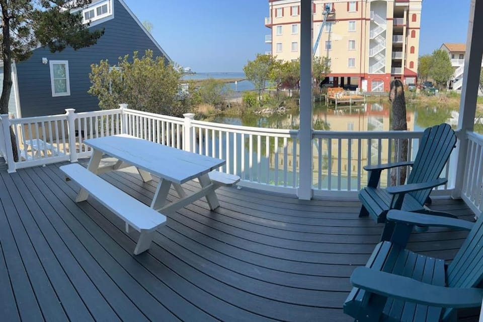 La Vista Bay 112 on 75th St Upper and Lower Combo (C,D) Apartment in Ocean City