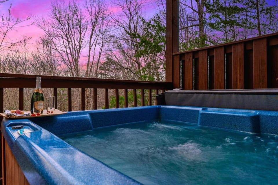 Luxury Honeymoon Cabin with Private Indoor Pool, Arcade, Hot Tub & Movie Theater Cabin in Sevier County
