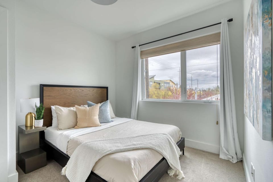 Stay Portland - Designer 2BR Alberta Arts District 90 WalkScore Apartment in Portland