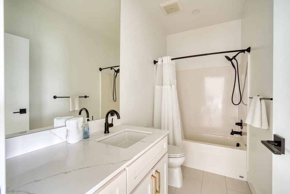 Stay Portland - Designer 2BR Alberta Arts District 90 WalkScore Apartment in Portland