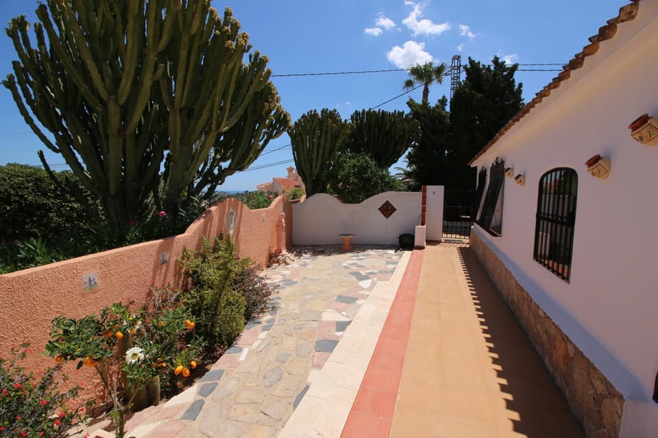 Patio, Garden, Balcony/Terrace