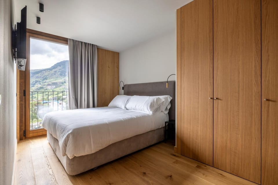 Un diamante de montaña l A Pie De Pistas De Esquí - Gimnasio - Sauna - Piscina l 6Pax l by BonesVacances Apartment in El Tarter