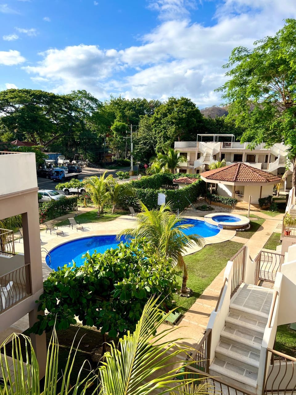 The Nest 2 bedroom1 bath Condo Rooftop patio House in Coco