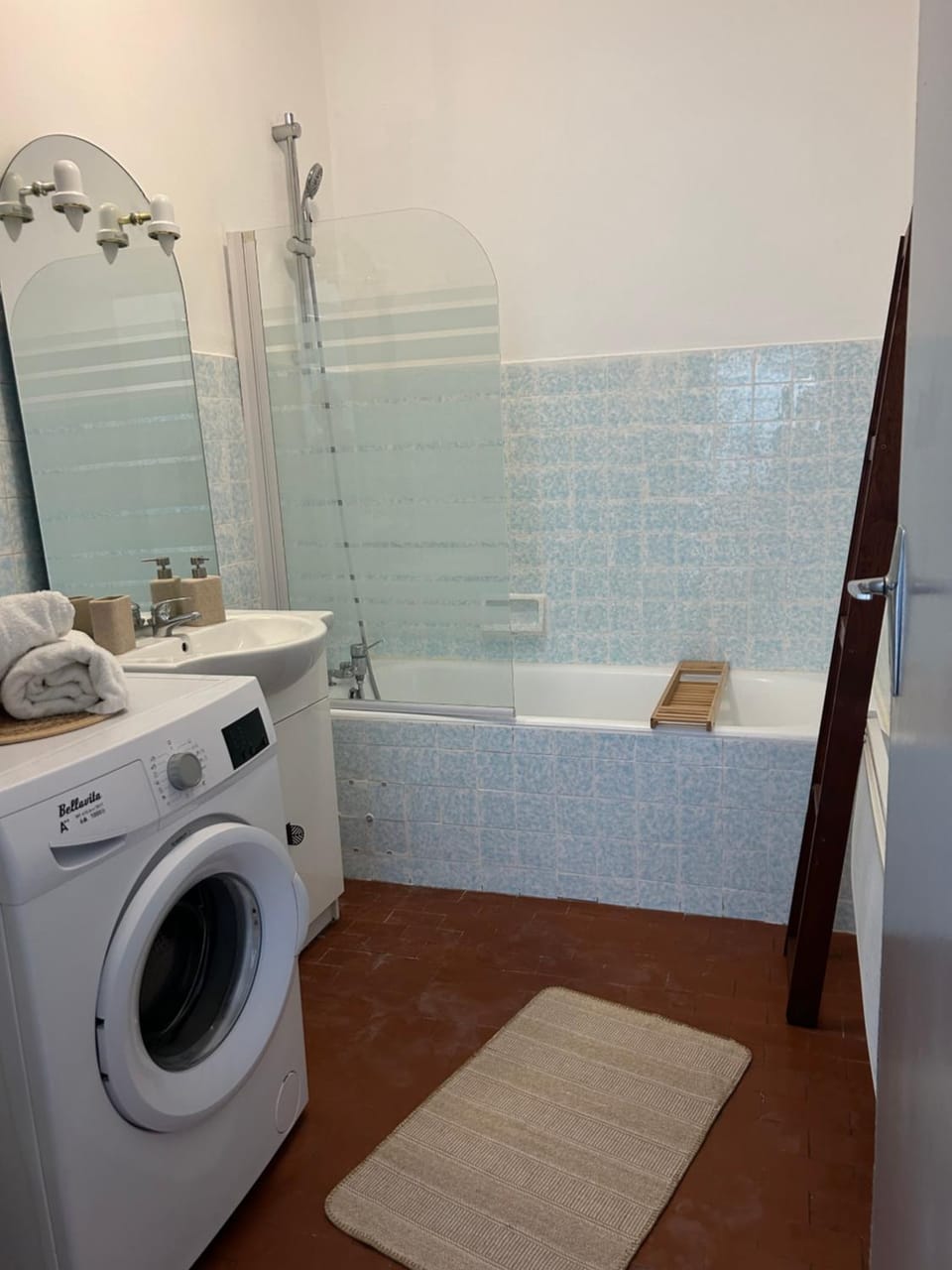 Spacieux T2 climatisé Narbonne - Près du centre ville Apartment in Narbonne