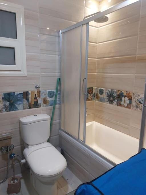 14 minutes walk from the sea the perfect room A1 Apartment in Alexandria