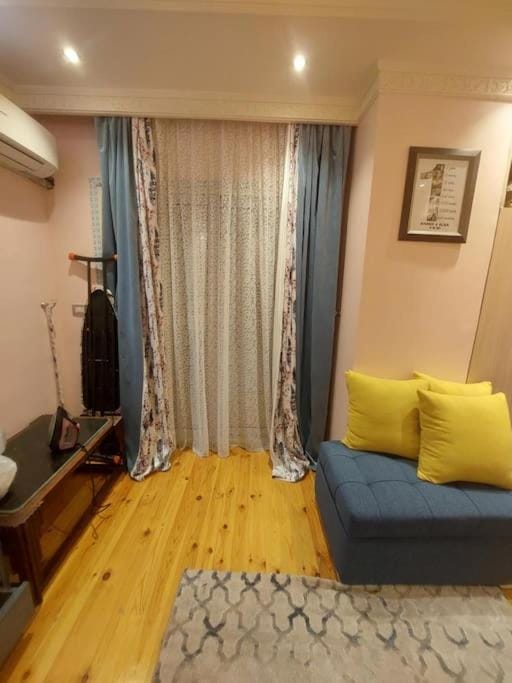 14 minutes walk from the sea the perfect room A1 Apartment in Alexandria