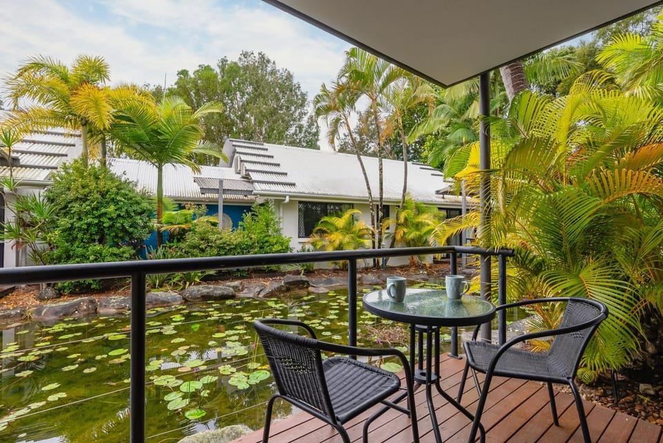 Retreat in ground level 1 bedroom unit, Noosaville Apartment in Noosaville