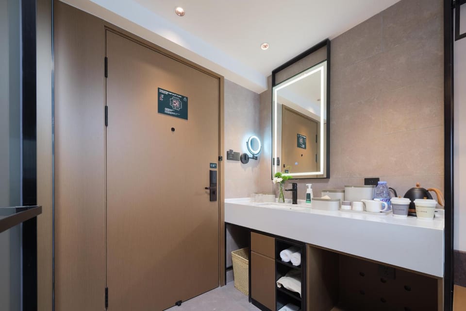 Atour Hotel Zhengzhou Erqi Plaza David City Hotel in China
