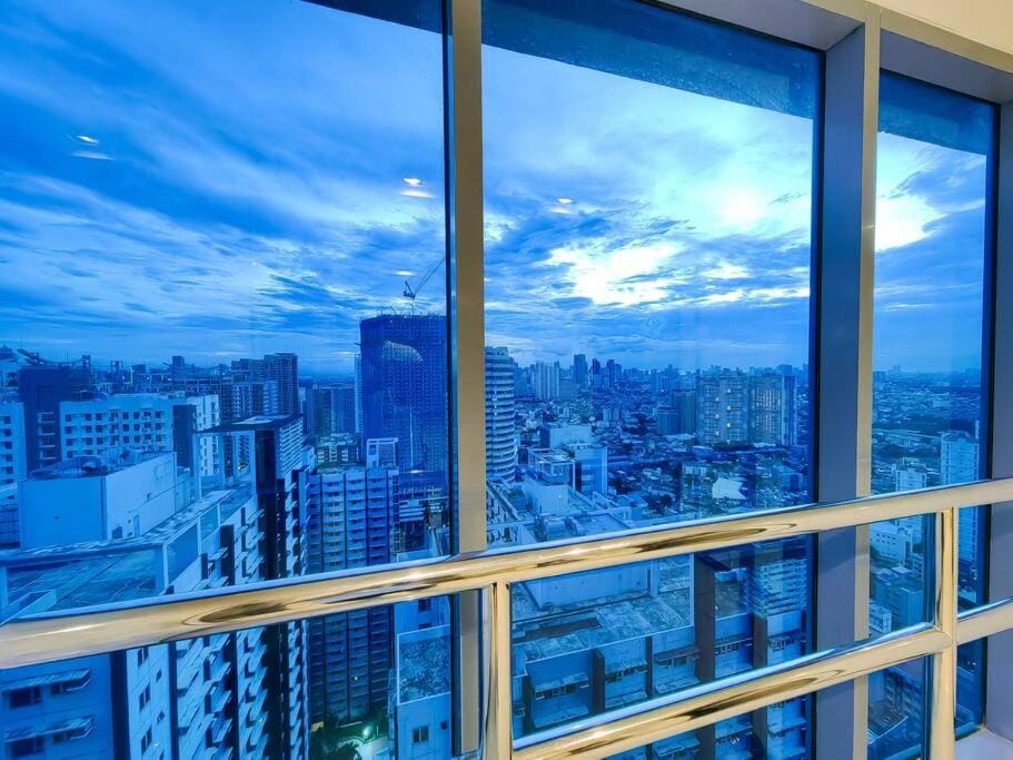 Citispace 1BR Condotel Suite at FAME Residences #FM02A Apartment in Mandaluyong