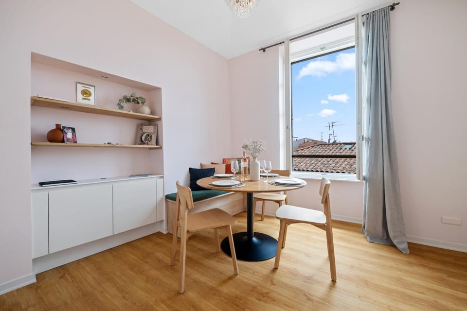 Le Saint Michel,dernier étage, vieux Menton, zone piétonne Apartment in Menton