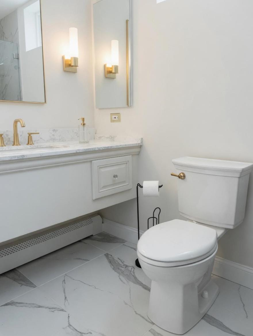 Spacious 4BR Near Subway, Sleeps 8per Easy Access to Downtown Boston Apartment in Jamaica Plain