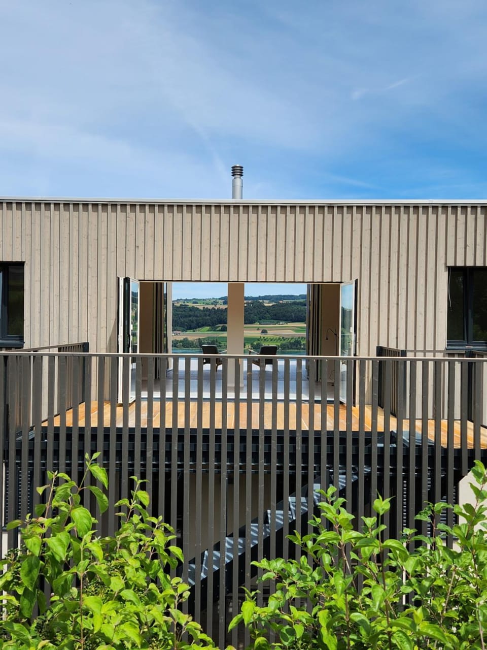 Lakeview Guest Rooms with huge rooftop terrace Bed and Breakfast in Aargau, Switzerland