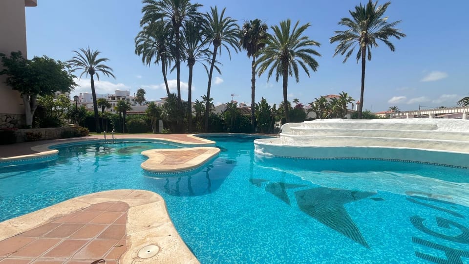 Pool view, Swimming pool