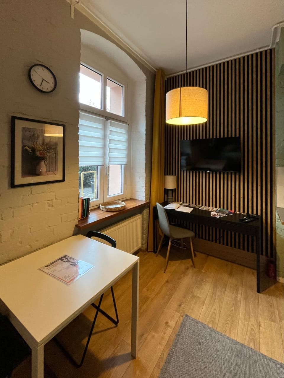 TV and multimedia, Living room, Dining area