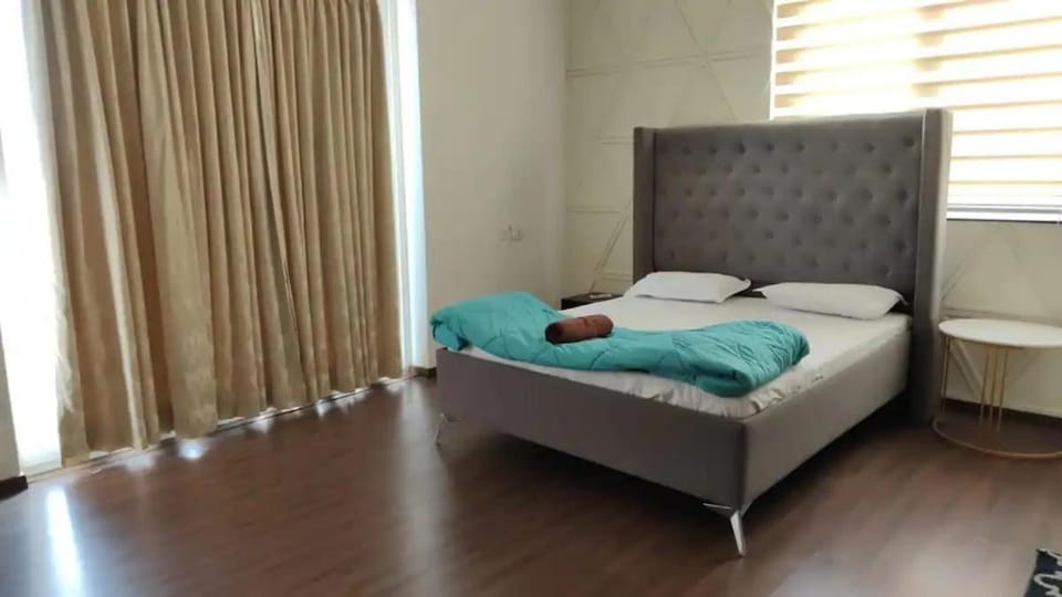 Lavish 3BHK on 12th Floor Only for Family Apartment in Bengaluru