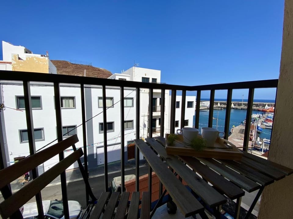 V.V. Tagoro Apartment in El Hierro