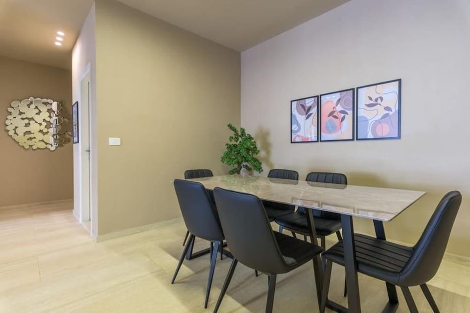 Batroun Retreat 3BR 24-7 Electricity Apartment in Africa