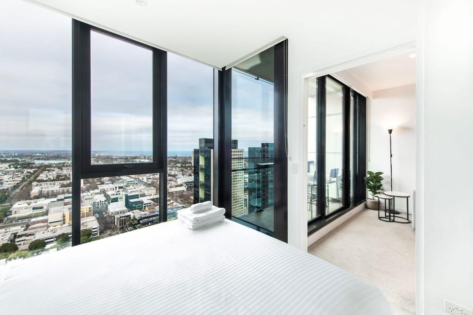 Clarke Place - Elevated City Living with Views Apartment in Southbank