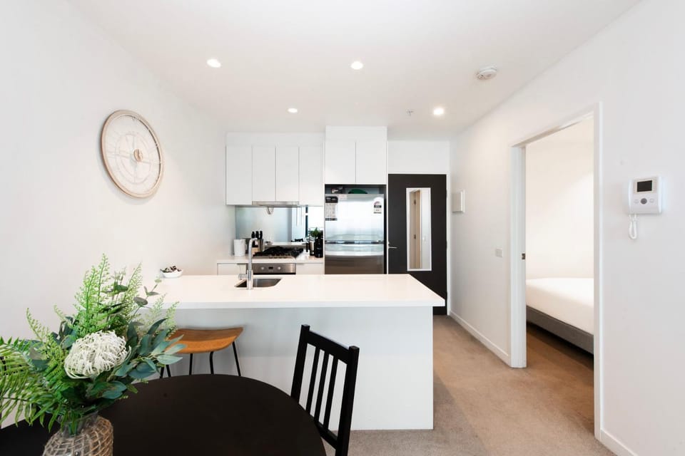 Clarke Place - Elevated City Living with Views Apartment in Southbank