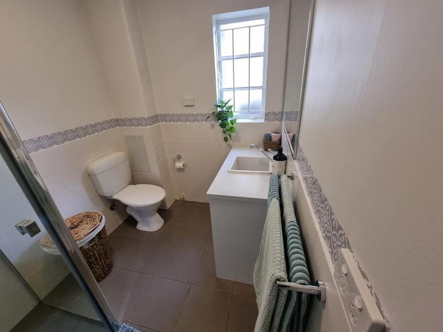 Toilet, Bathroom