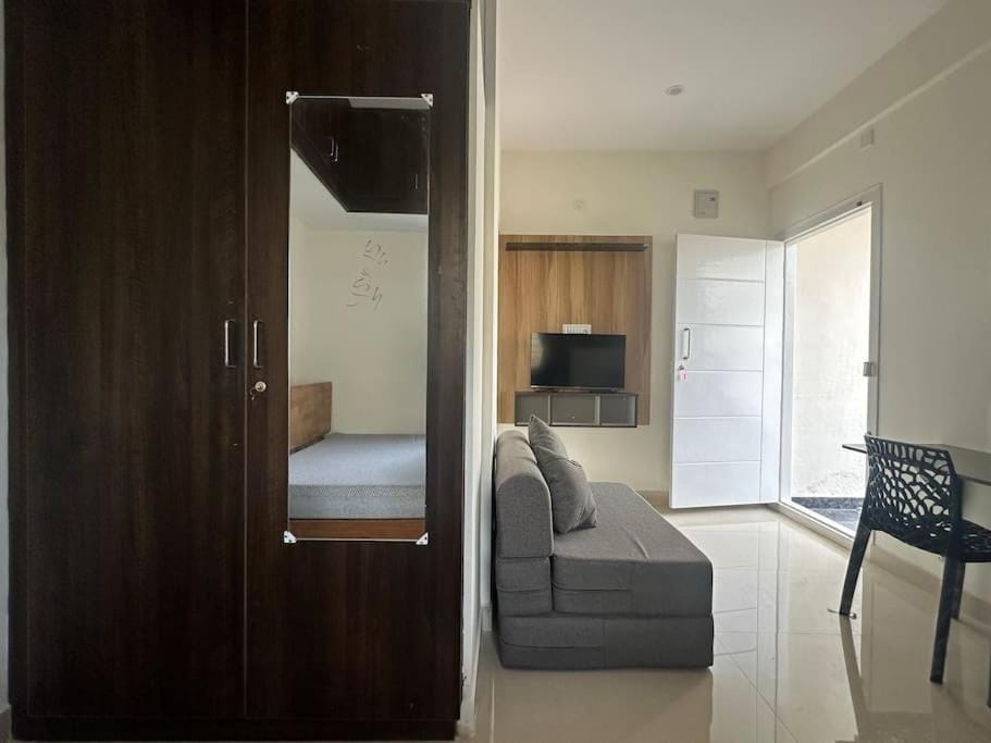 Compact Studio in Haralur Near HSR 4th Floor 401 Apartment in Bengaluru