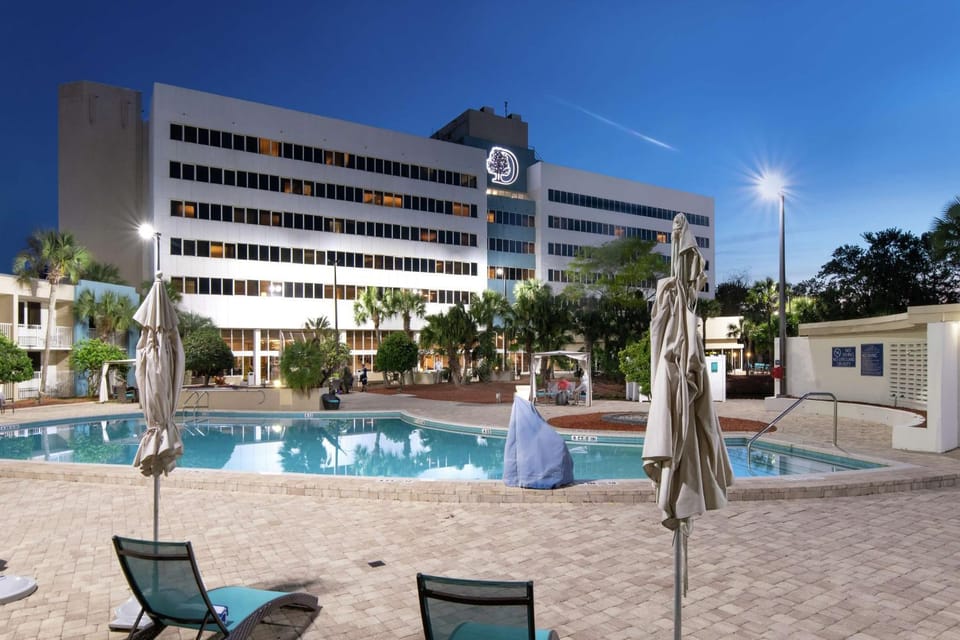 Pool view, Swimming pool
