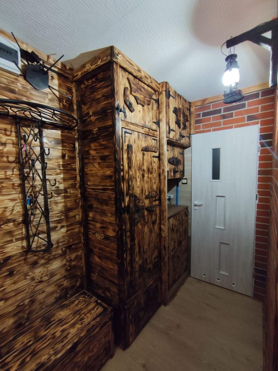 wardrobe