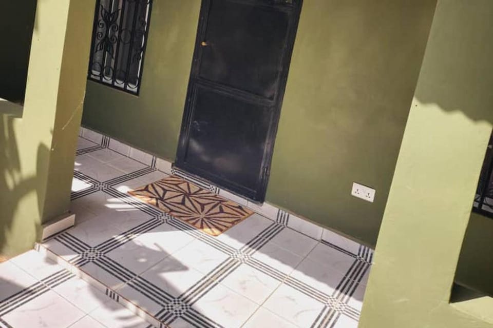 Inviting 1-Bed House in Brusubi House in Senegal