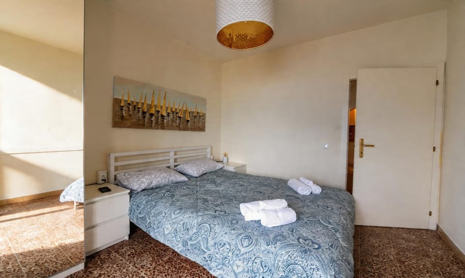 Bed, Photo of the whole room, Bedroom, towels, wardrobe