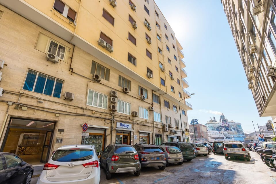 Property building, Street view