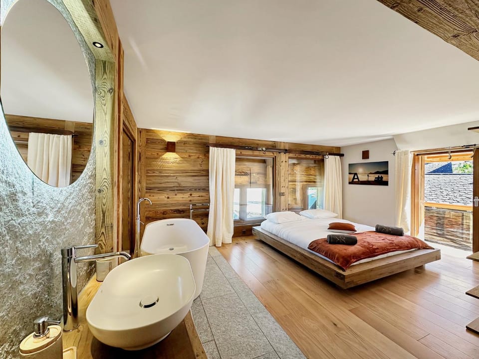 Bed, Bedroom