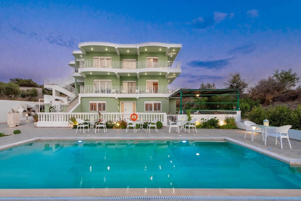 Property building, Swimming pool
