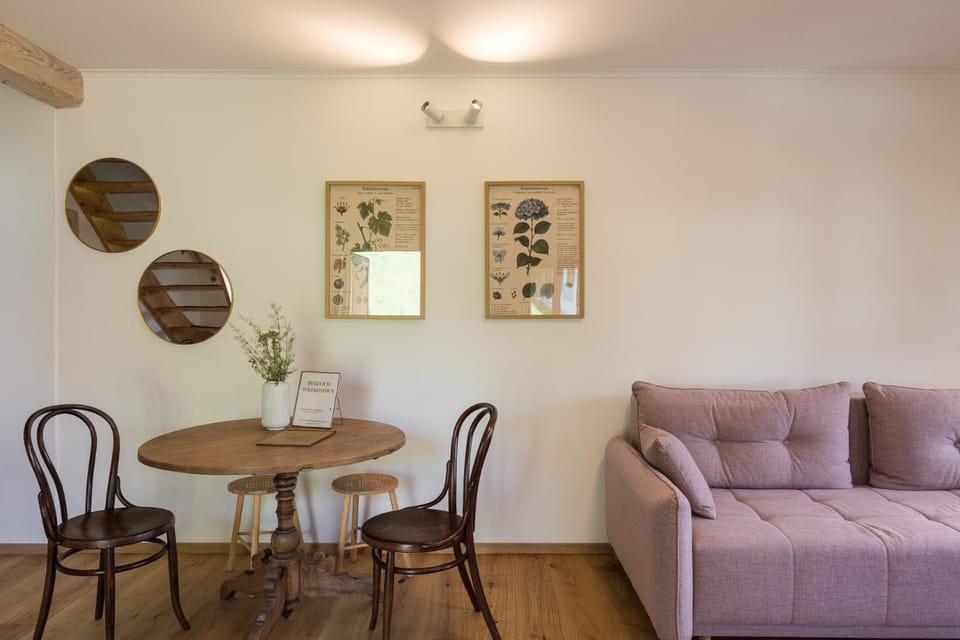 Living room, Dining area