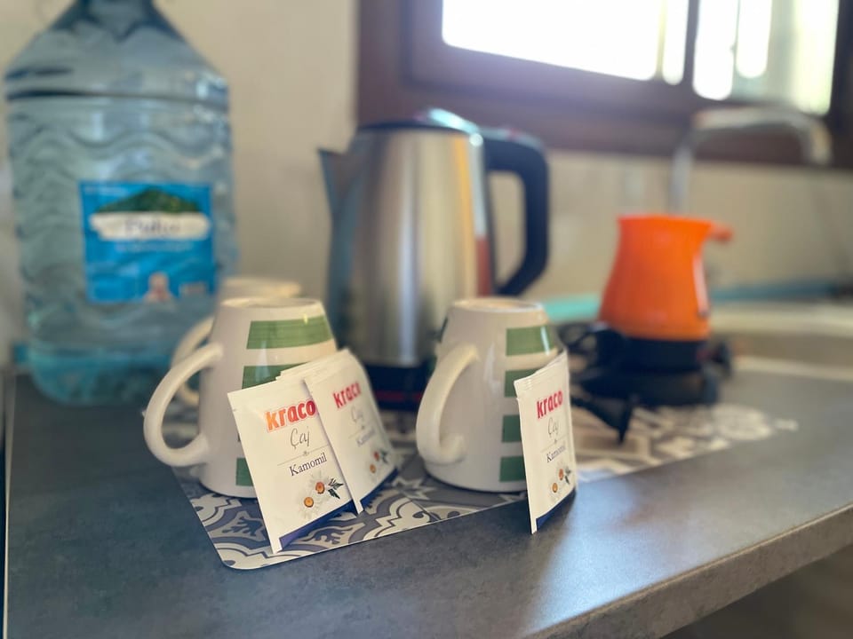 Coffee/tea facilities, Kitchen or kitchenette
