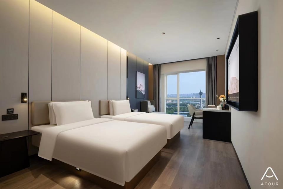 Atour Hotel Zhengzhou East Railway Station East Plaza Hotel in China
