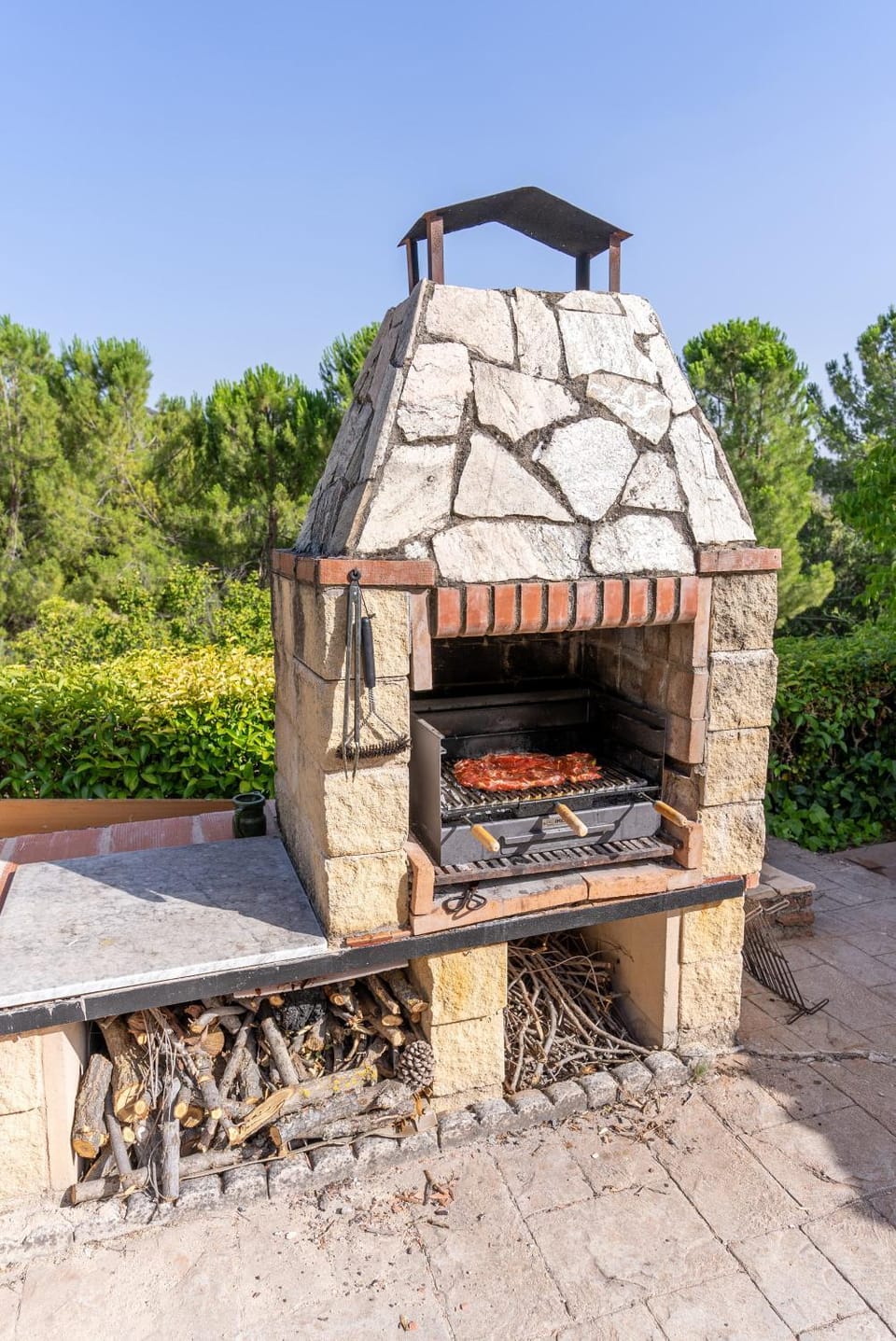 Natural landscape, BBQ facilities, Garden view