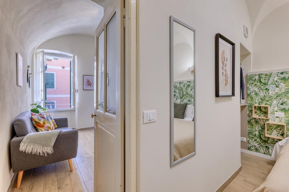 Living room, Bedroom